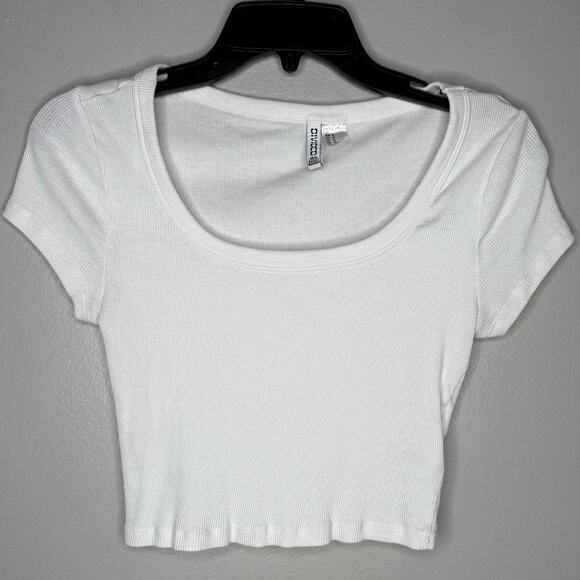 Divided White Cropped Scoop Neck Ribbed Baby Tee Womens Size Medium - Picture 1 of 3